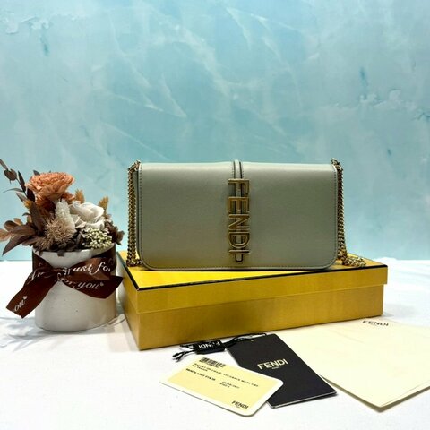 FENDI 全新二合一woc鏈帶包