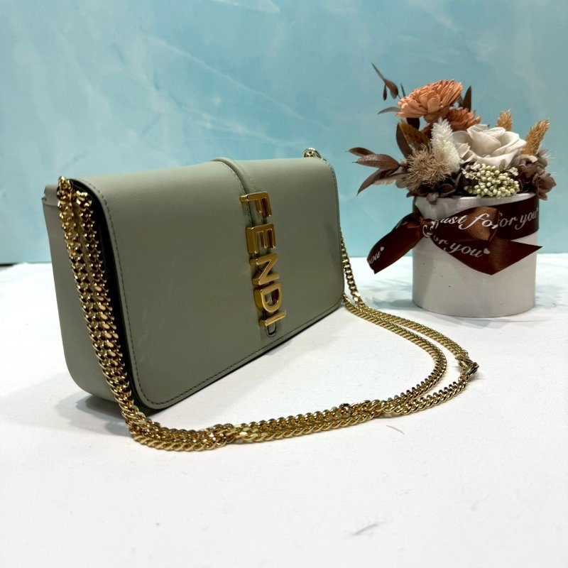 FENDI 全新二合一woc鏈帶包-3
