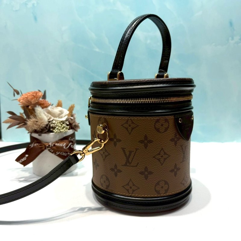 LV CANNES圓桶包-2