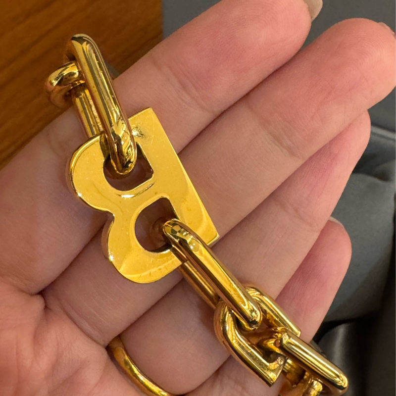 Balenciaga 字母B金色金屬手鏈 超級美-4