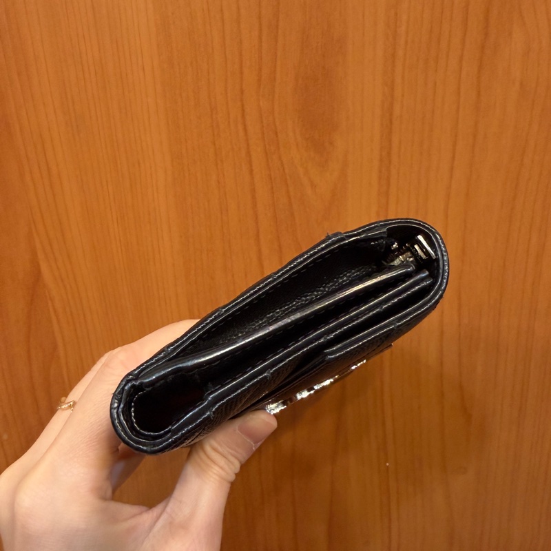 YSL 黑魚子醬牛皮銀釦三折短夾-3