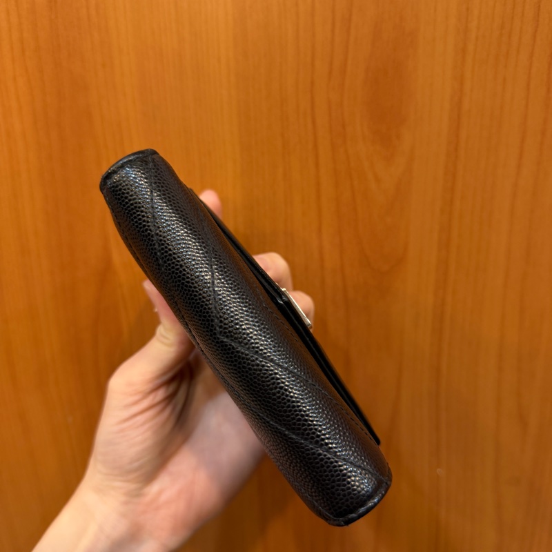 YSL 黑魚子醬牛皮銀釦三折短夾-6