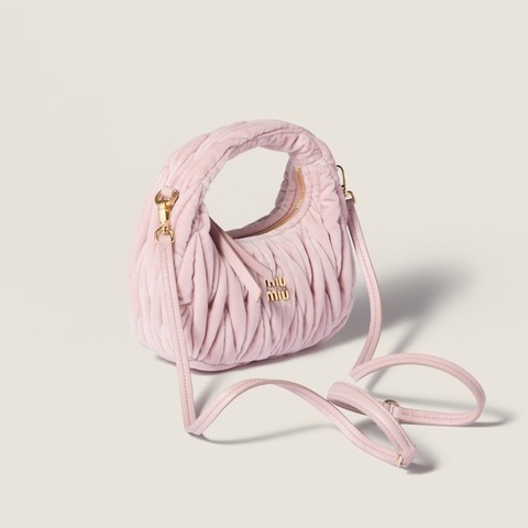 Miu Miu 女士 Wander絎縫天鵝絨迷你包均碼碼MINI、17.5cm*5.5cm*14cm
