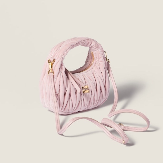 Miu Miu 女士 Wander絎縫天鵝絨迷你包均碼碼MINI、17.5cm*5.5cm*14cm-0