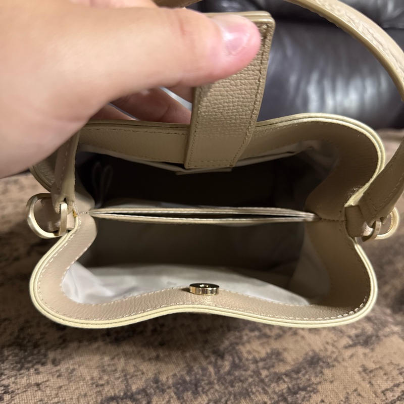 Agnès b.水桶包-8