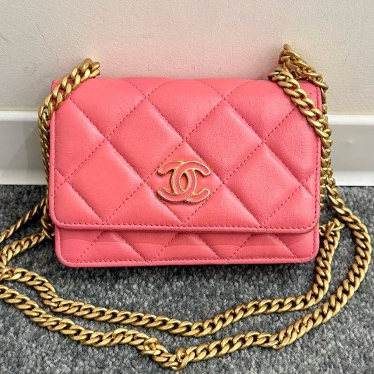 近新品 香奈兒/Chanel 蜜桃粉22P琺瑯扣 鏈條包-0