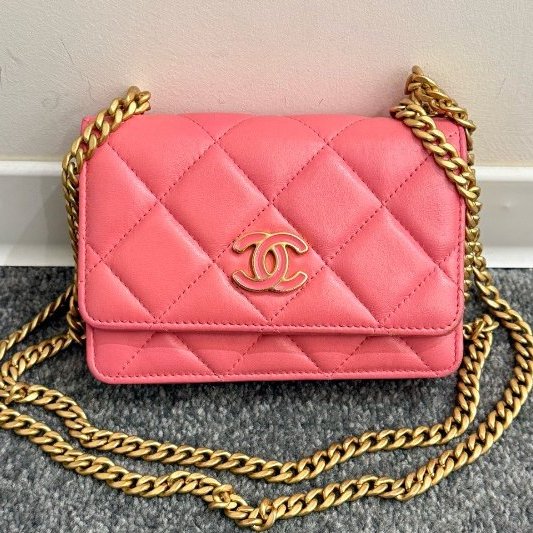 近新品 香奈兒/Chanel 蜜桃粉22P琺瑯扣 鏈條包-6