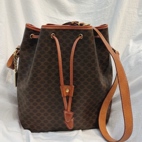 Celine經典水桶包