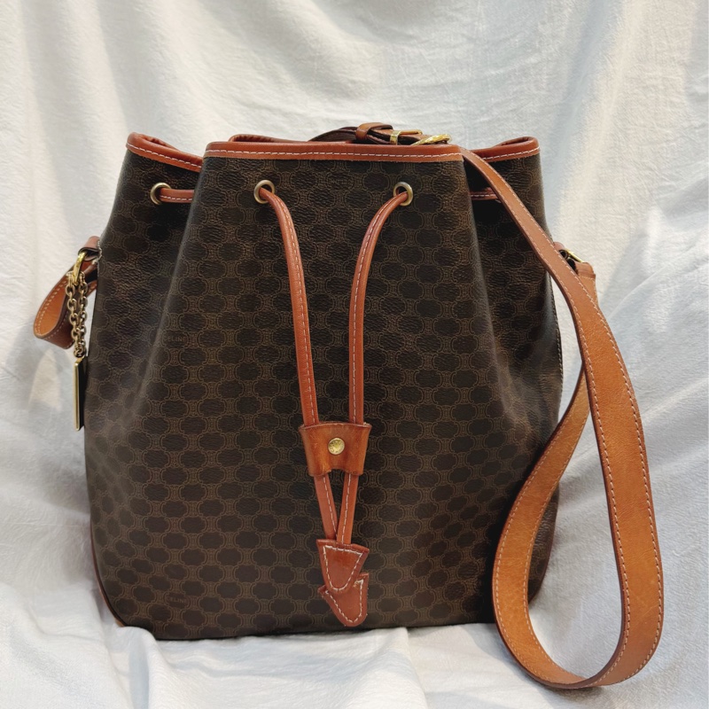 Celine經典水桶包-10