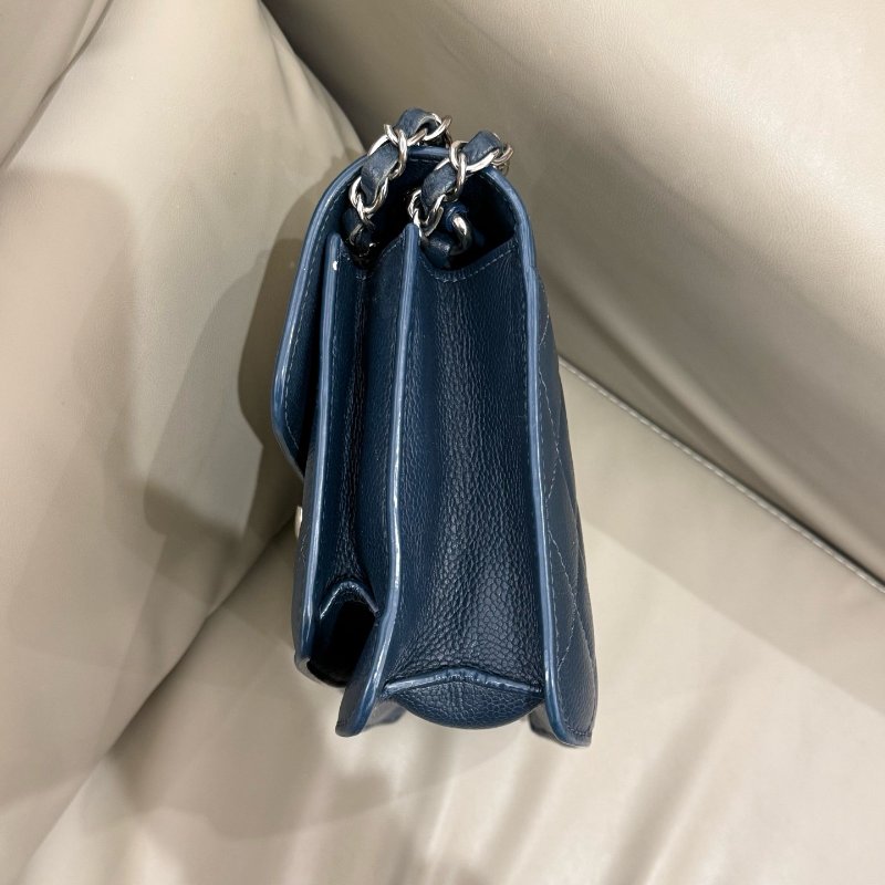 近新品 香奈兒/Chanel  古巴繫列郵差包 藏藍色牛皮銀色雙C扣 鏈條包-2