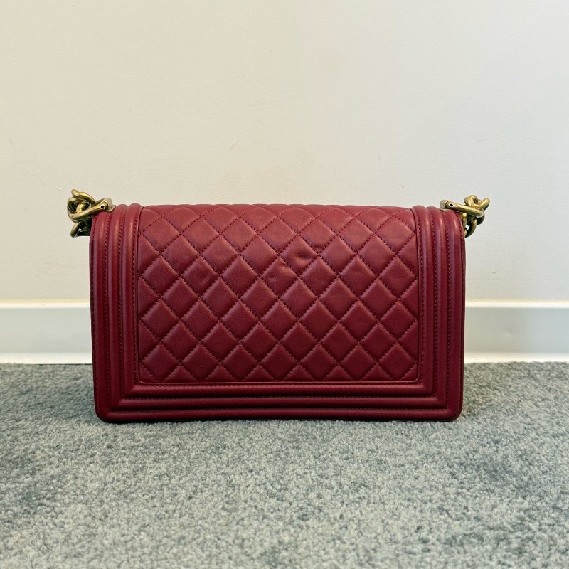 近新品 香奈兒/Chanel 紅色Leboy中號羊皮 經典菱格紋設計 金扣鏈條-1