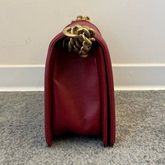 近新品 香奈兒/Chanel 紅色Leboy中號羊皮 經典菱格紋設計 金扣鏈條-3