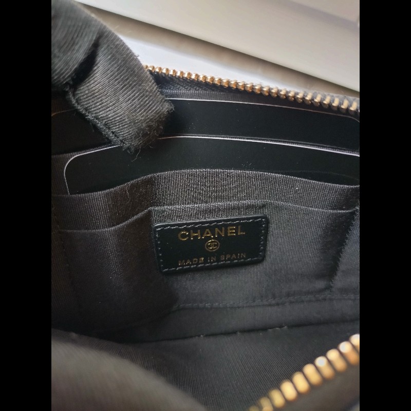 Chanel 黑荔枝皮Boy 系列扁長夾-15