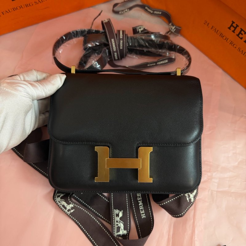 近新品 Hermes愛馬仕 Constance康康19 黑金Tad皮 框N刻-0