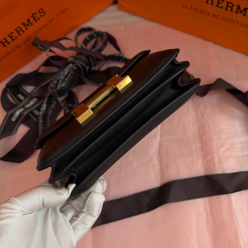 近新品 Hermes愛馬仕 Constance康康19 黑金Tad皮 框N刻-7