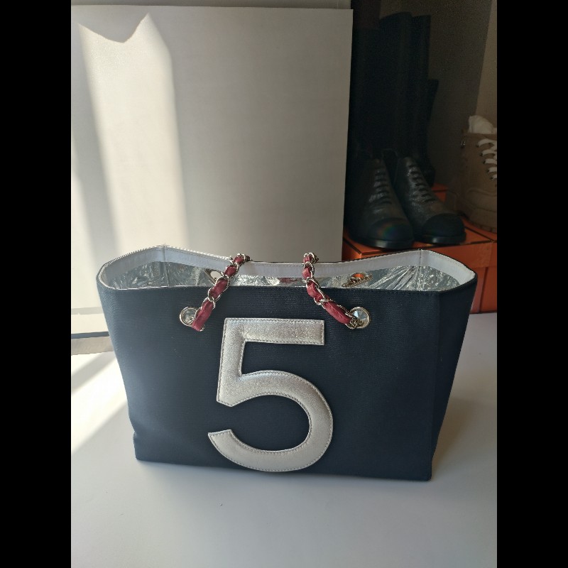 Chanel 銀鍊藍布銀白雙C5號托特包-2