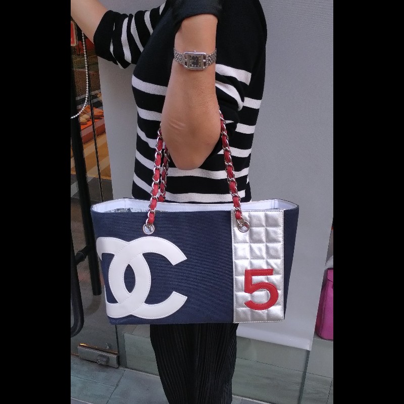 Chanel 銀鍊藍布銀白雙C5號托特包-3