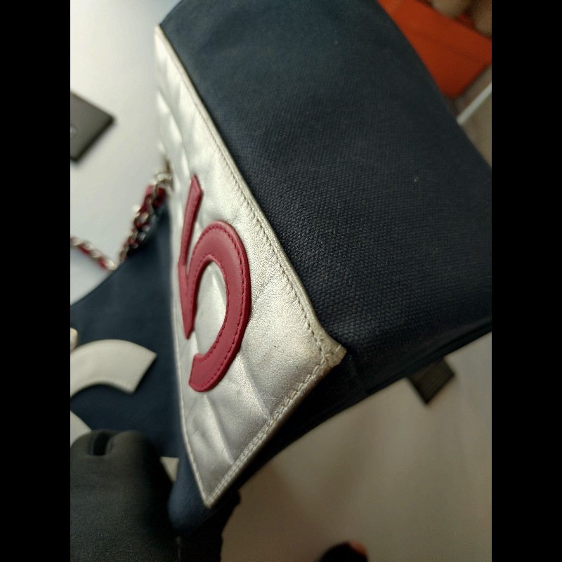 Chanel 銀鍊藍布銀白雙C5號托特包-13