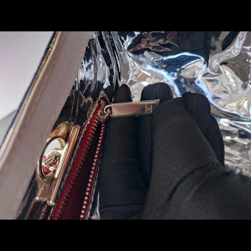 Chanel 銀鍊藍布銀白雙C5號托特包-18