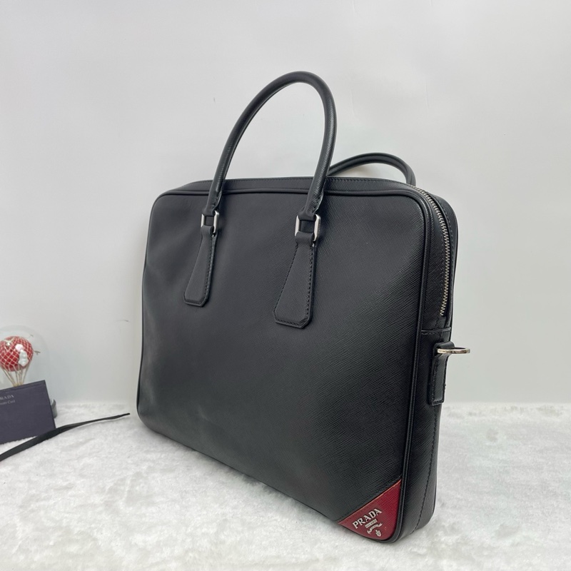 Prada/普拉達  黑色 紅標 公文包 手提包，尺寸：36*27*5，缺肩帶-0