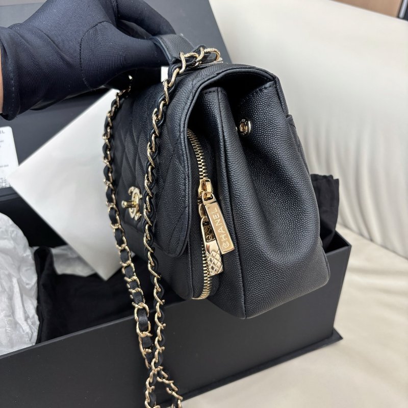 閒置新 香奈兒/Chanel 黑金Affinity郵差包-3