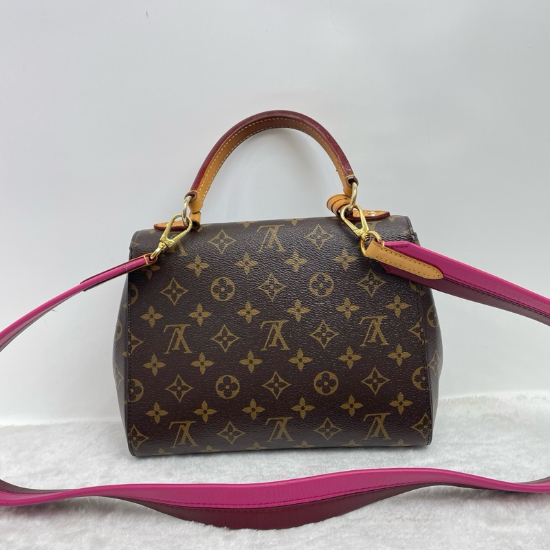Lv/路易威登   經典老花cluny克魯尼 粉拼肩帶  尺寸：25*20*10-4