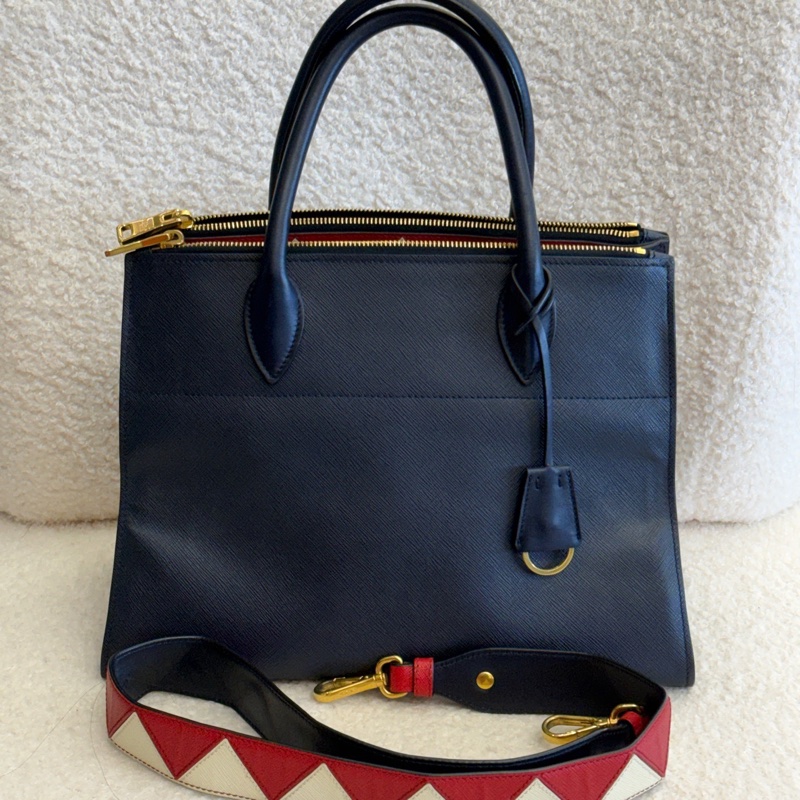 99新Prada Galleria手提包，經典十字紋牛皮，帶原裝拼色寬肩帶，尺寸31*15*23，-1
