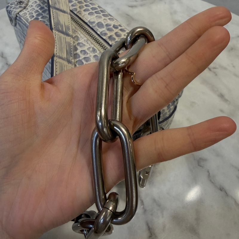 LV 冰川藍白鱷魚皮銀釦mini soft trunk N80066-16