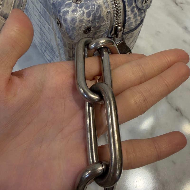 LV 冰川藍白鱷魚皮銀釦mini soft trunk N80066-17