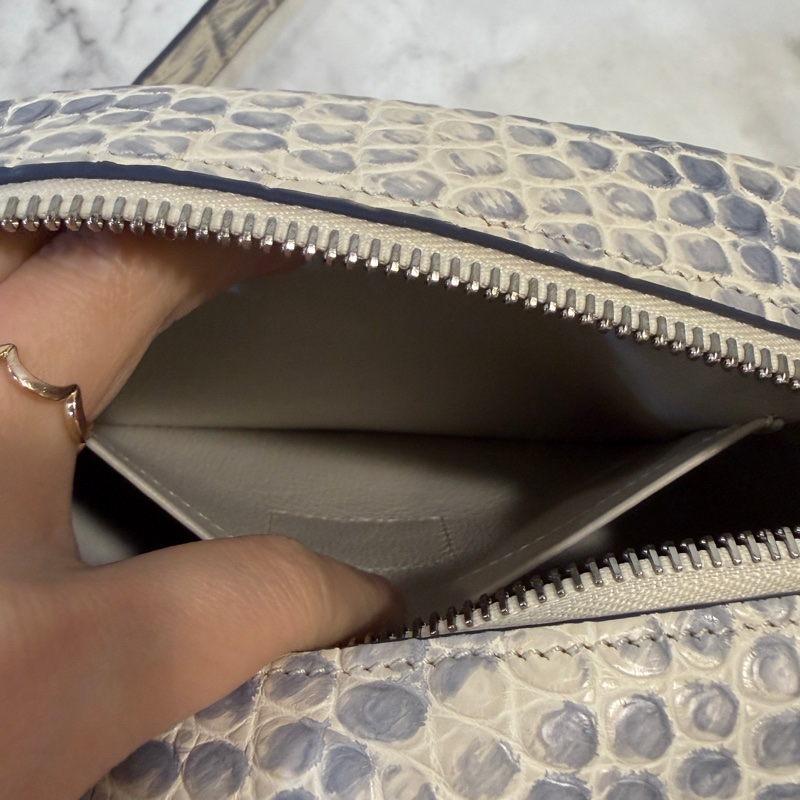 LV 冰川藍白鱷魚皮銀釦mini soft trunk N80066-20