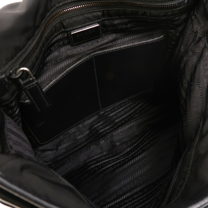 PRADA 尼龍Messenger Bag銀扣肩背袋-4