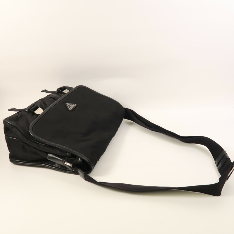 PRADA 尼龍Messenger Bag銀扣肩背袋-7