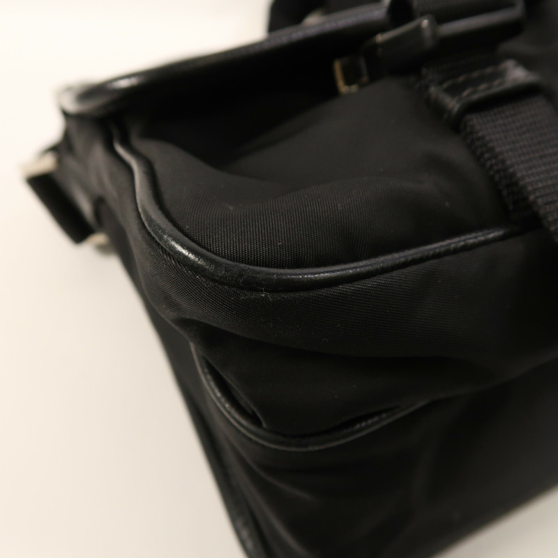 PRADA 尼龍Messenger Bag銀扣肩背袋-10