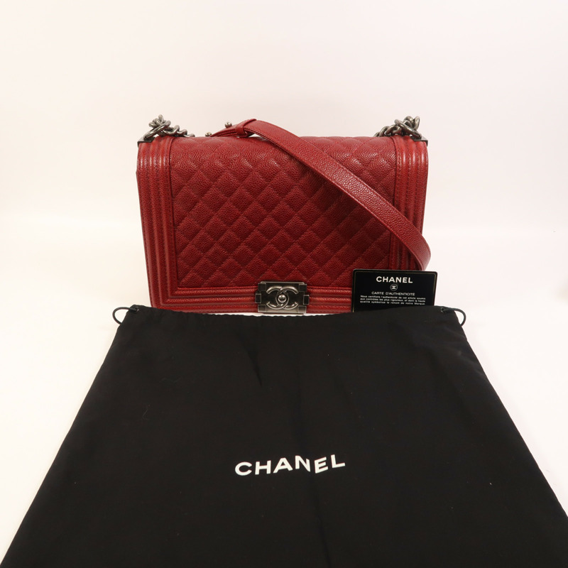 CHANEL 牛皮皮革Boy 28銀扣鏈帶肩背袋-9