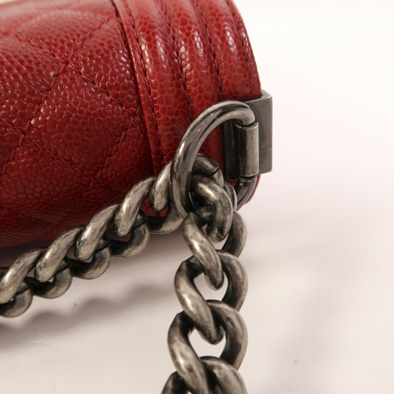 CHANEL 牛皮皮革Boy 28銀扣鏈帶肩背袋-16