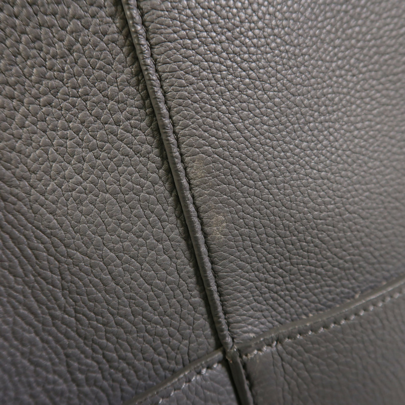 CELINE 牛皮皮革Sangle Bucket Large金扣肩背袋-15