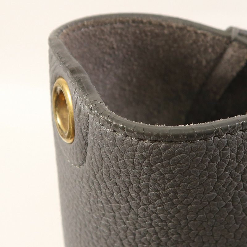 CELINE 牛皮皮革Sangle Bucket Large金扣肩背袋-18