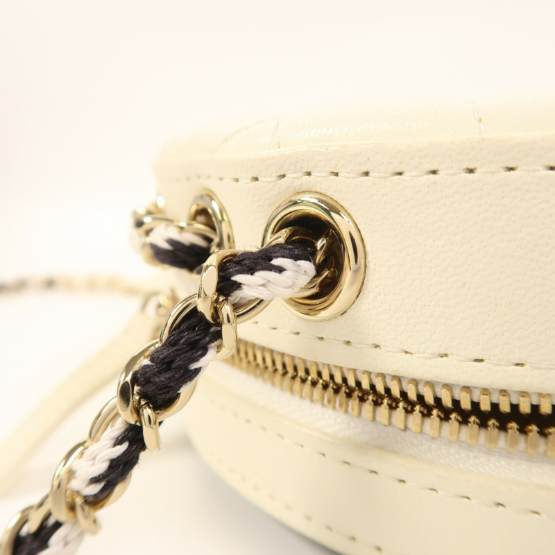 CHANEL 牛皮皮革Chain Shoulder金扣鏈帶肩背袋-16