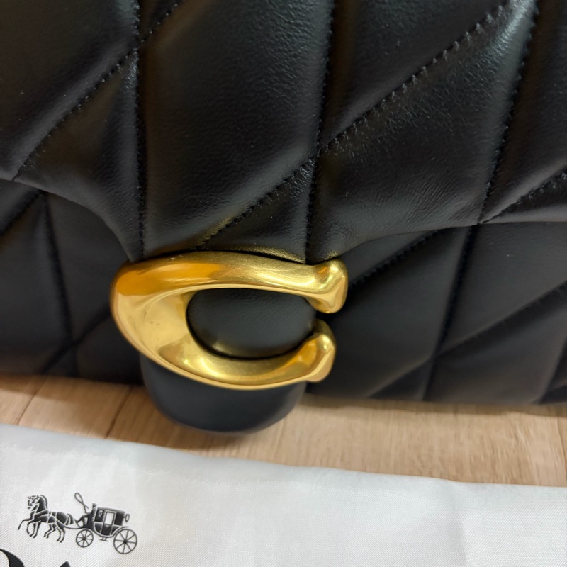 COACH 官方直營 TABBY 26 絎縫單肩手袋 單肩包 肩背包-12