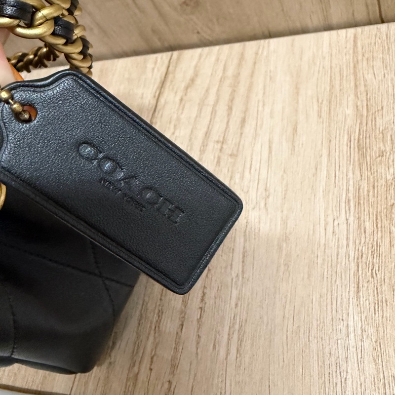 COACH 官方直營 TABBY 26 絎縫單肩手袋 單肩包 肩背包-13