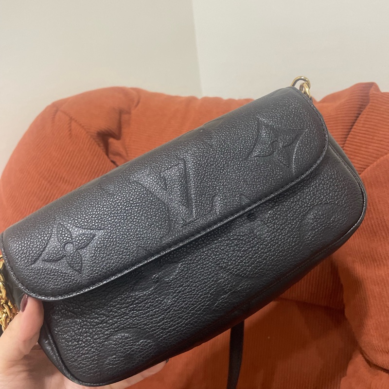 lv 法棍 肩背包（可斜背）-5