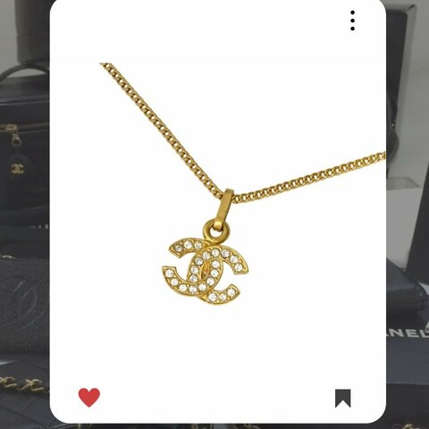 🛍️🎁 26 🔥 2月新品上架 新年情人節💘 CHANEL 香奈兒 經典款 Chanel 金色水鑽雙CC頸鏈 🔥 香奈兒熱賣款 香奈兒經典款 耳環 CHANEL EARRING