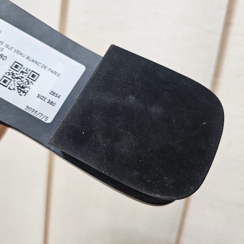 [農曆新年福利🧧] Hermes白牛皮Isle Sandal涼鞋-13