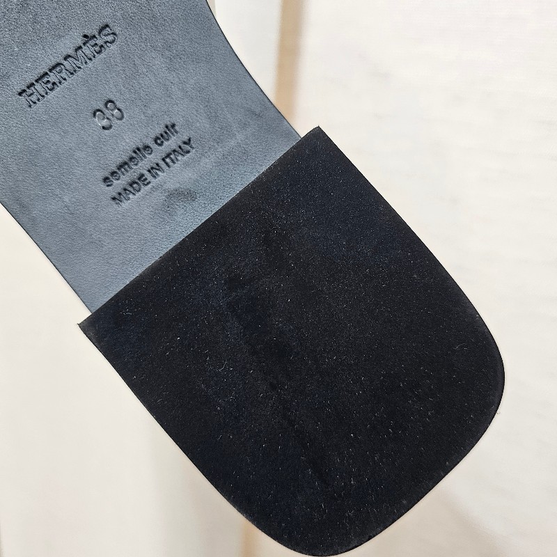 [農曆新年福利🧧] Hermes白牛皮Isle Sandal涼鞋-21