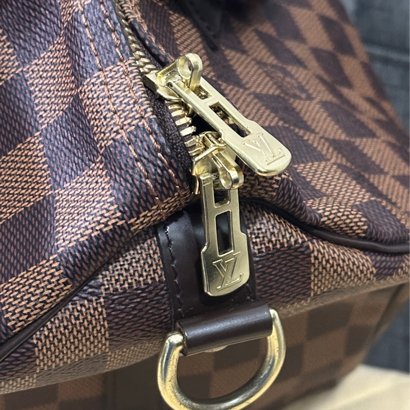 LV Speedy30 經典棕色棋盤格手提 斜背包-22