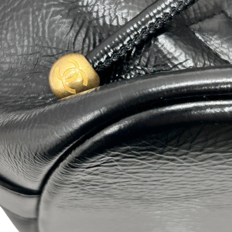 CHANEL 香奈兒 水桶包 側背包 羊皮 黑色 金扣-6