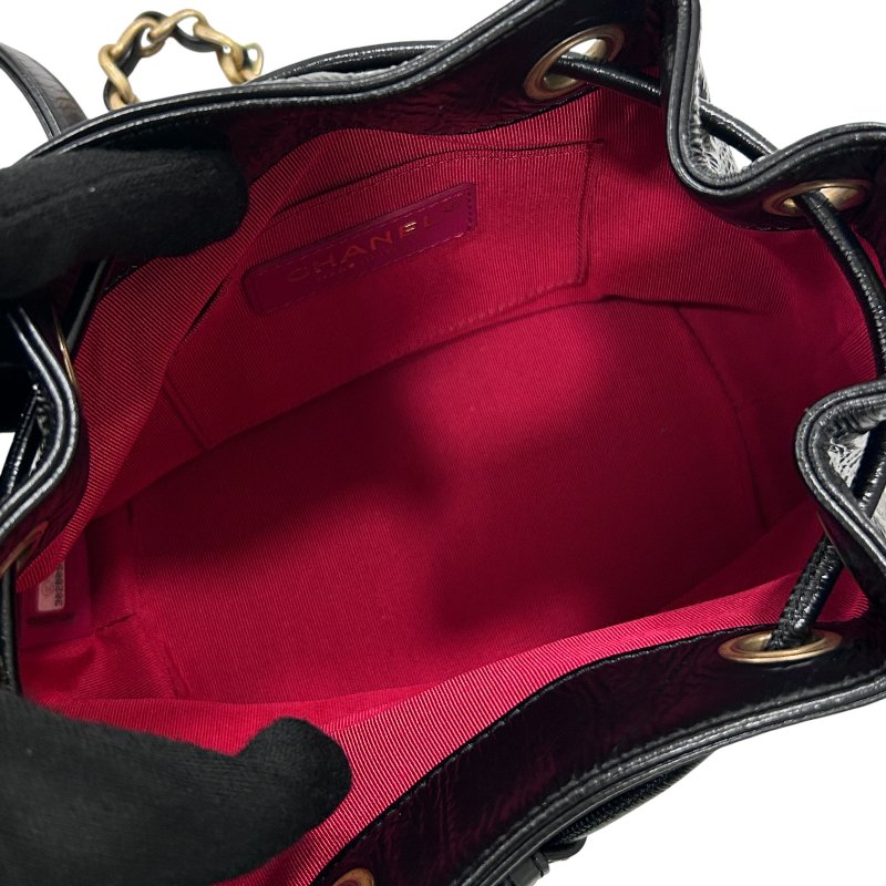 CHANEL 香奈兒 水桶包 側背包 羊皮 黑色 金扣-13