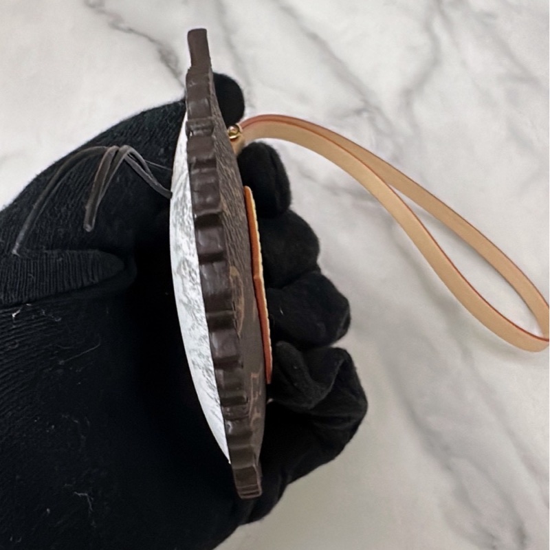 全新LV插畫家聯名限量貓咪吊飾（低於專櫃價）-7