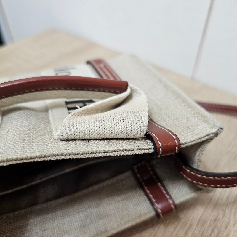 [過新年超甜優惠出🧧] Chloe亞麻帆布棕色牛皮WoodyMini手提斜背包-24