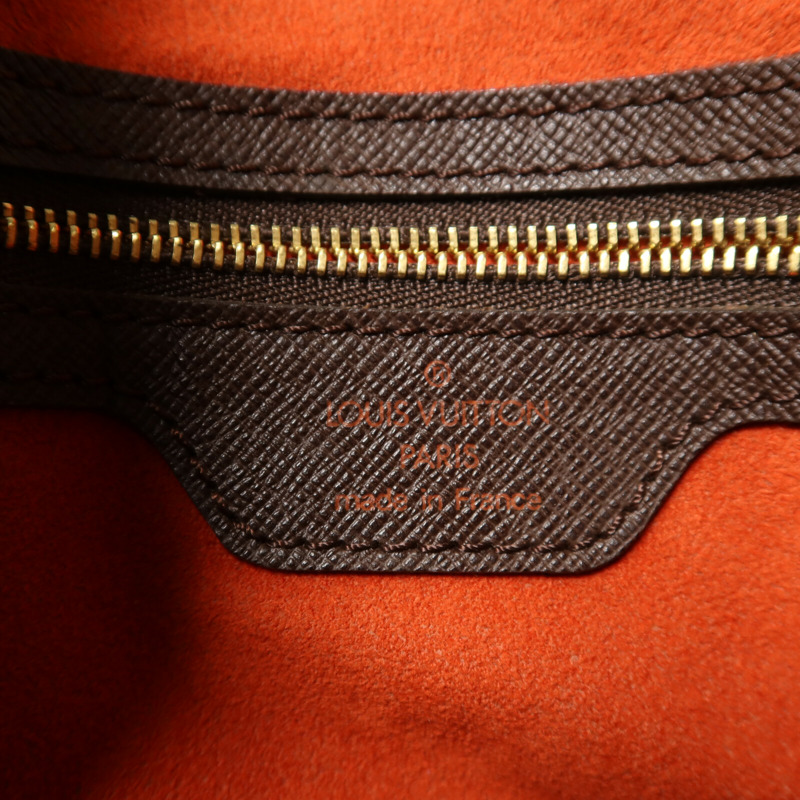 LOUIS VUITTON Damier Marais金扣肩背袋-5